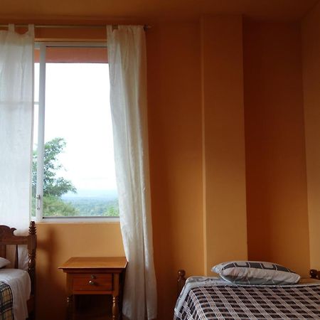 Hostal Tena Naui Kültér fotó