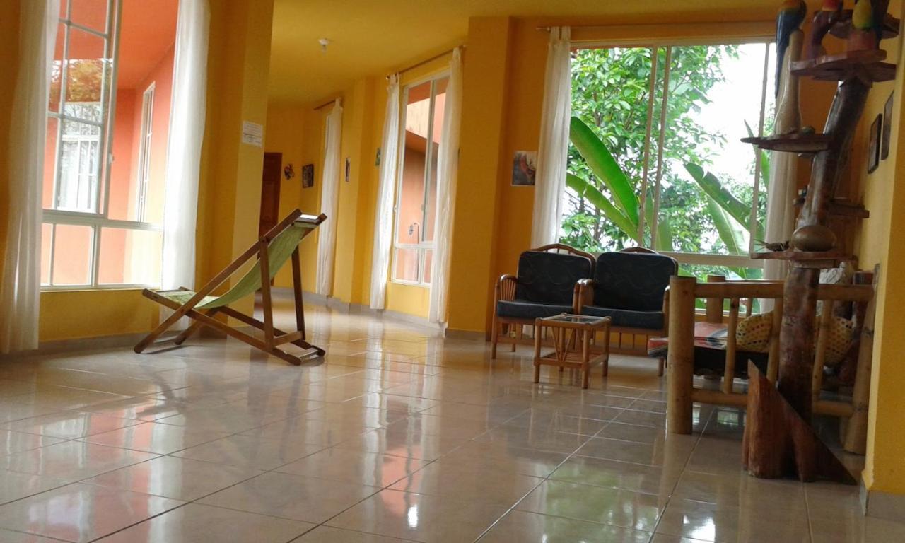 Hostal Tena Naui Kültér fotó