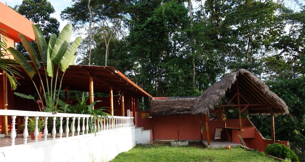 Hostal Tena Naui Kültér fotó