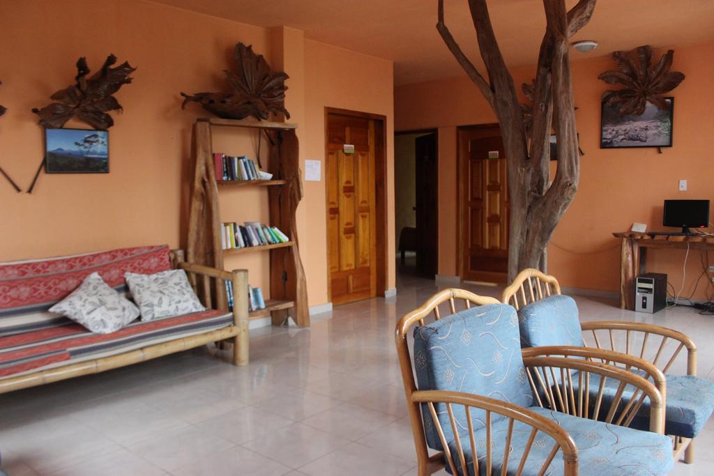 Hostal Tena Naui Kültér fotó