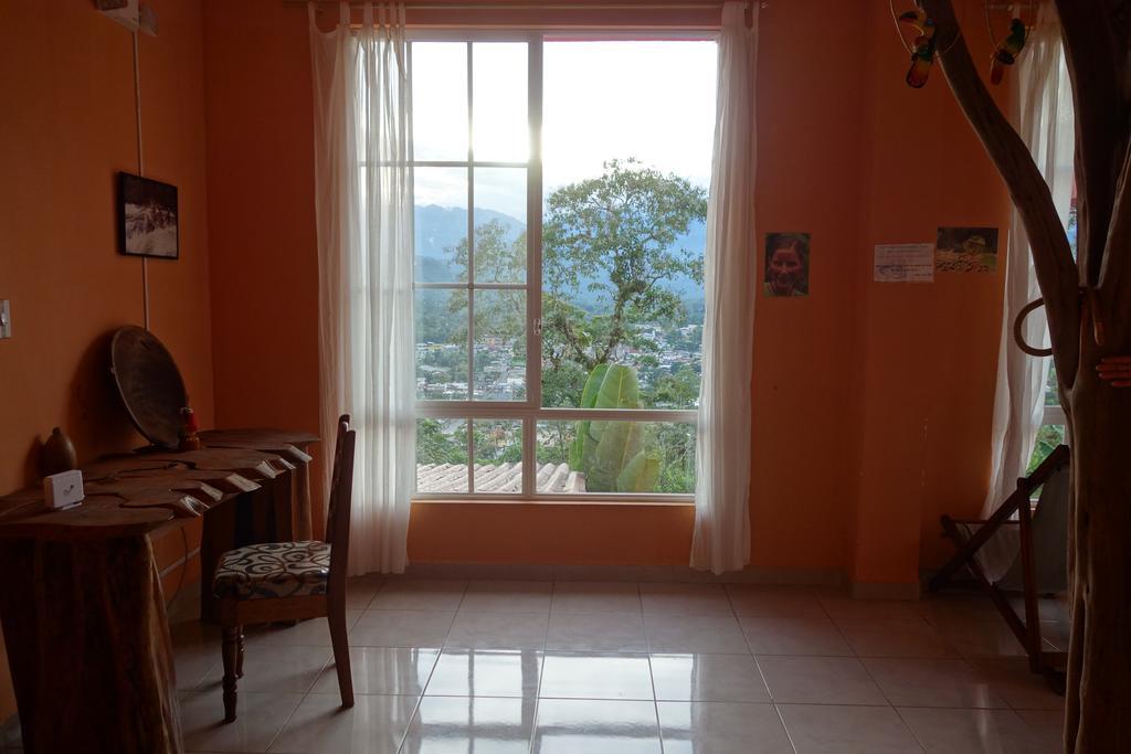 Hostal Tena Naui Kültér fotó