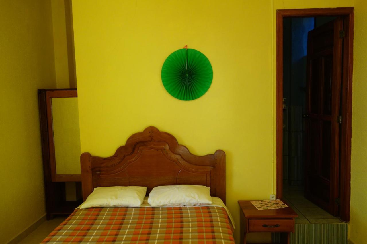 Hostal Tena Naui Kültér fotó